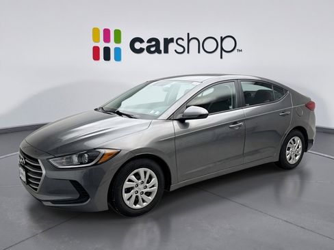 Used 2018 Hyundai Elantra SE image 1