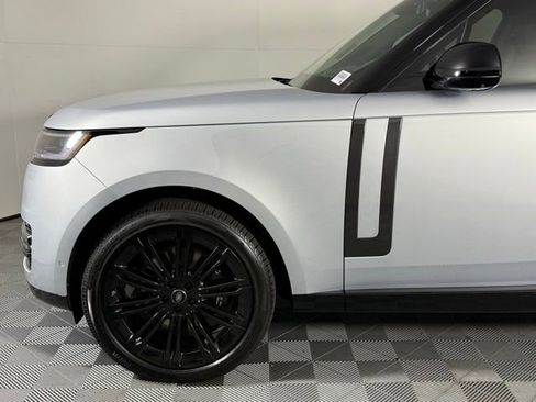 New 2025 Land Rover Range Rover SE image 13