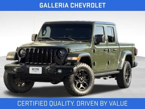 Used 2023 Jeep Gladiator Sport AWD/4WD image 2
