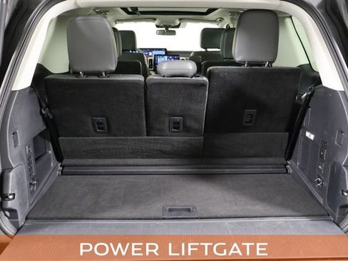Used 2025 Ford Expedition Active AWD/4WD image 14