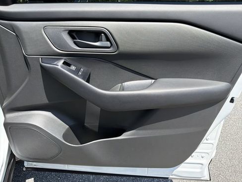 Certified 2025 Nissan Rogue S AWD/4WD image 16