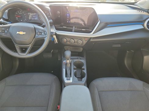 Certified 2024 Chevrolet Trax LS w/ LS Convenience Package image 11