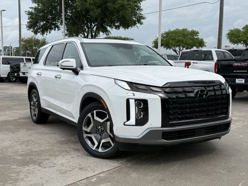 Used 2025 Hyundai Palisade Limited image 2