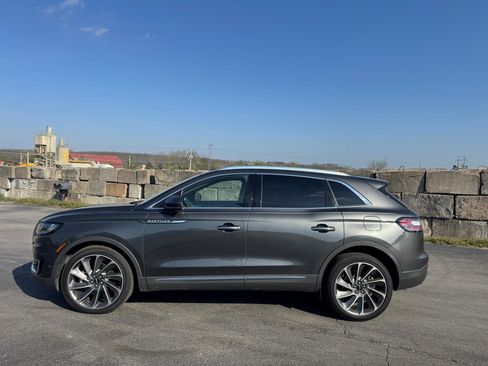 Used 2019 Lincoln Nautilus Reserve w/ Ultimate Package AWD/4WD image 3