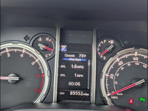 Used 2023 Toyota 4Runner Limited AWD/4WD image 21