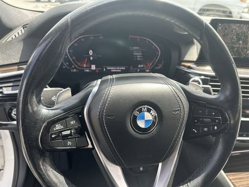 Used 2020 BMW 530i w/ Convenience Package RWD image 19