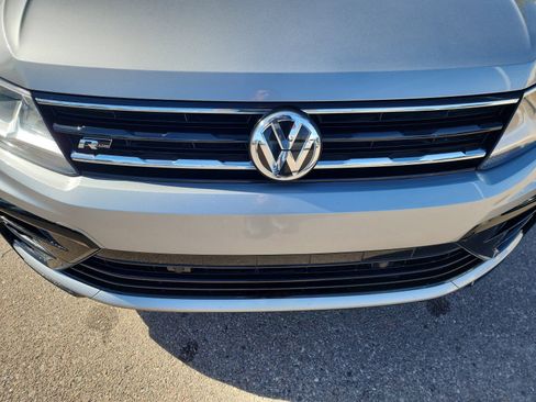 Used 2021 Volkswagen Tiguan SE R-Line image 23