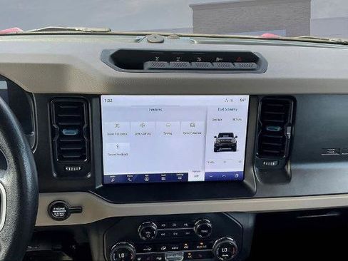 Certified 2023 Ford Bronco Wildtrak image 9