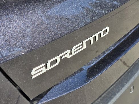 New 2026 Kia Sorento S image 7