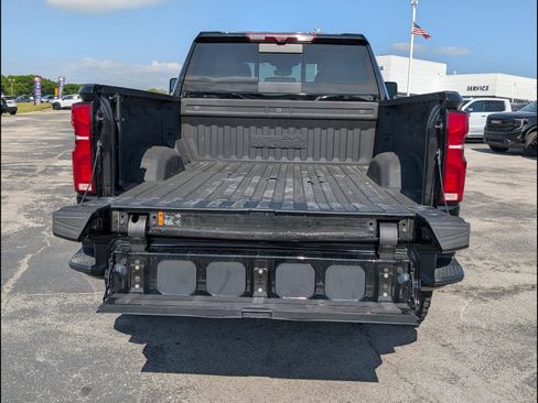 Used 2024 Chevrolet Silverado 2500 High Country w/ High Country Premium Package AWD/4WD image 22