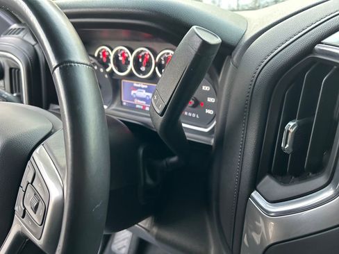 Used 2022 Chevrolet Silverado 1500 LT Trail Boss image 17