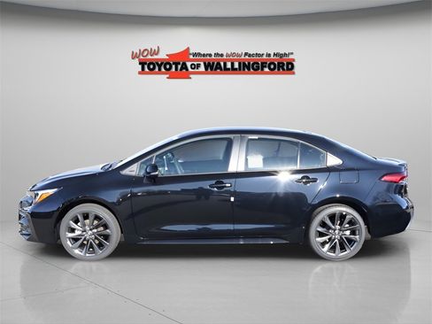 New 2026 Toyota Corolla SE w/ SE Package image 2