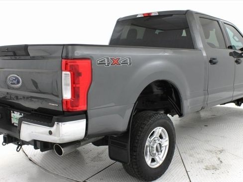 Used 2017 Ford F250 XLT w/ XLT Value Package image 6