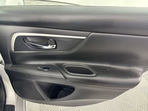 Used 2017 Nissan Altima 2.5 SV image 27