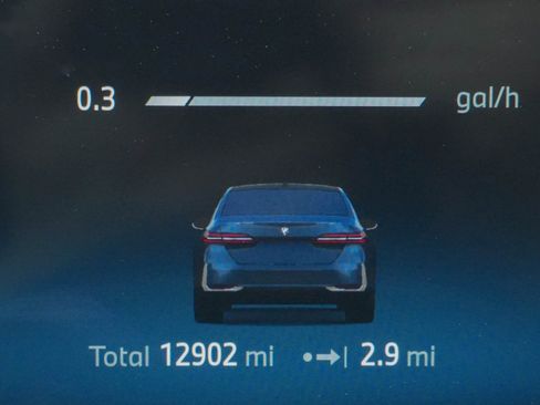 Used 2025 BMW 530i image 19