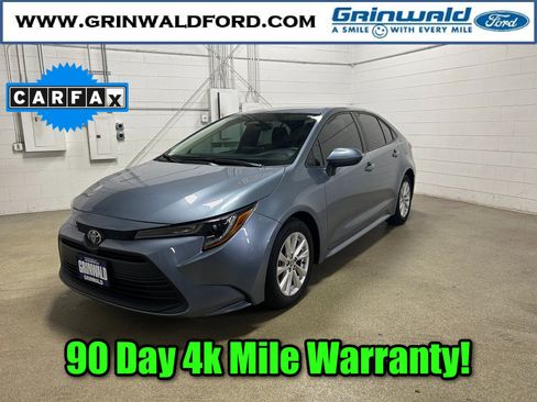 Used 2023 Toyota Corolla LE w/ LE Convenience Package FWD image 1