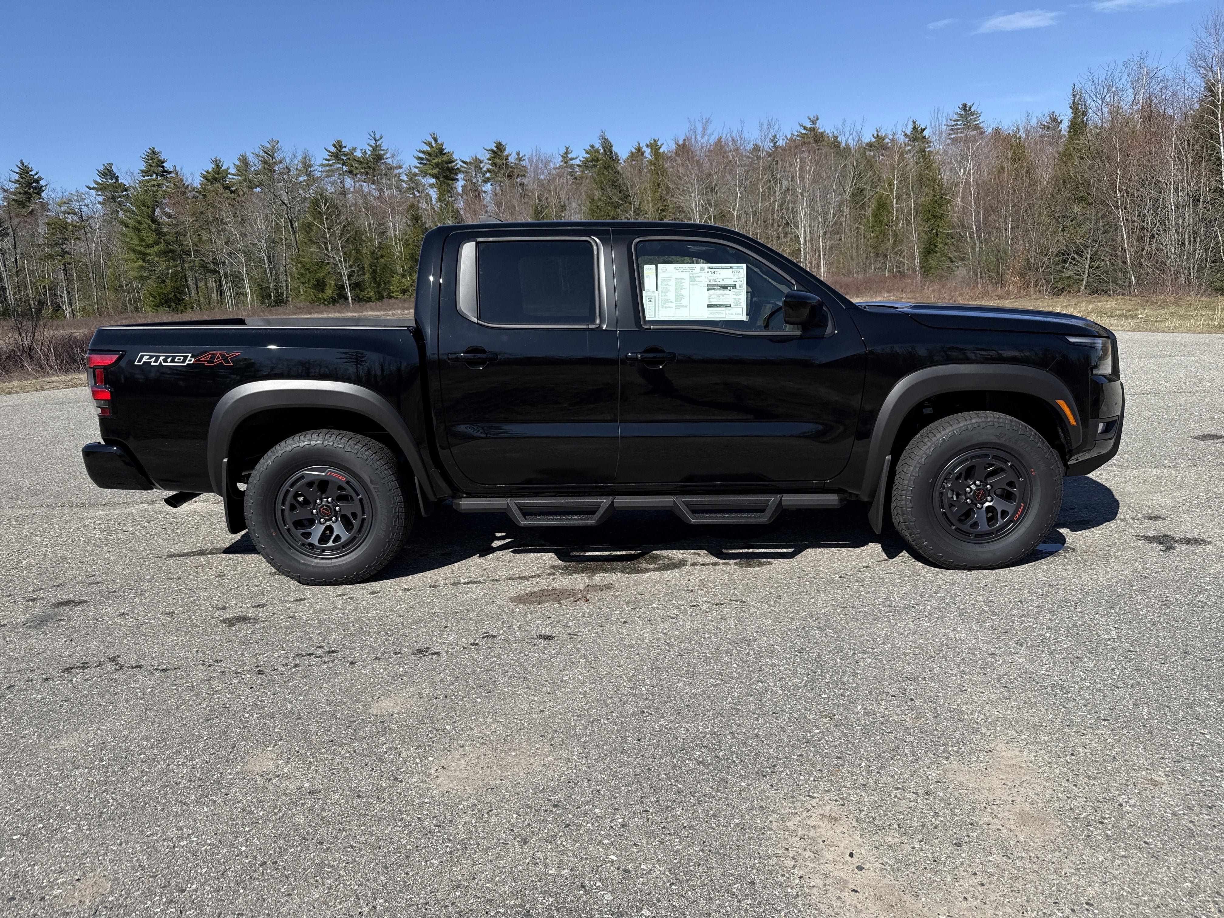 New 2026 Nissan Frontier PRO-4X w/ Tow Package AWD/4WD image 8
