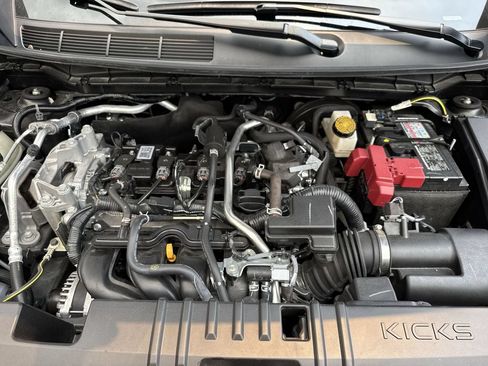 Used 2025 Nissan Kicks SV FWD image 55