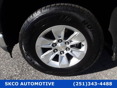 Used 2020 Chevrolet Silverado 1500 LT w/ Convenience Package image 9
