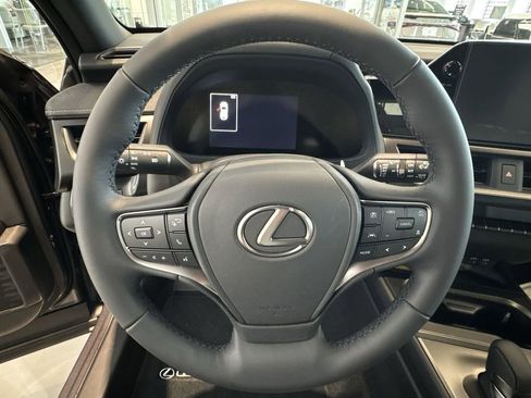 New 2026 Lexus UX 300h FWD image 13