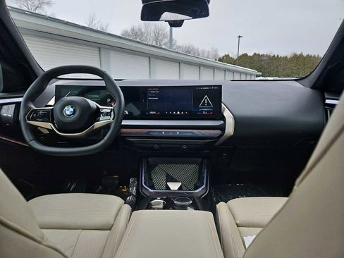 Used 2025 BMW X3 xDrive30i w/ Convenience Package image 33