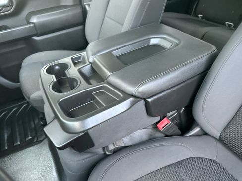 Used 2023 GMC Sierra 3500 Pro w/ Convenience Package image 19