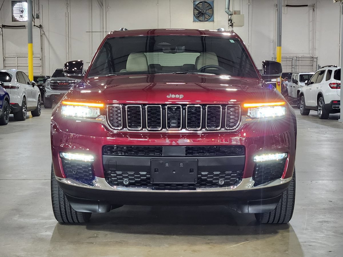 Used 2023 Jeep Grand Cherokee L Limited w/ Luxury Tech Group II RWD image 2