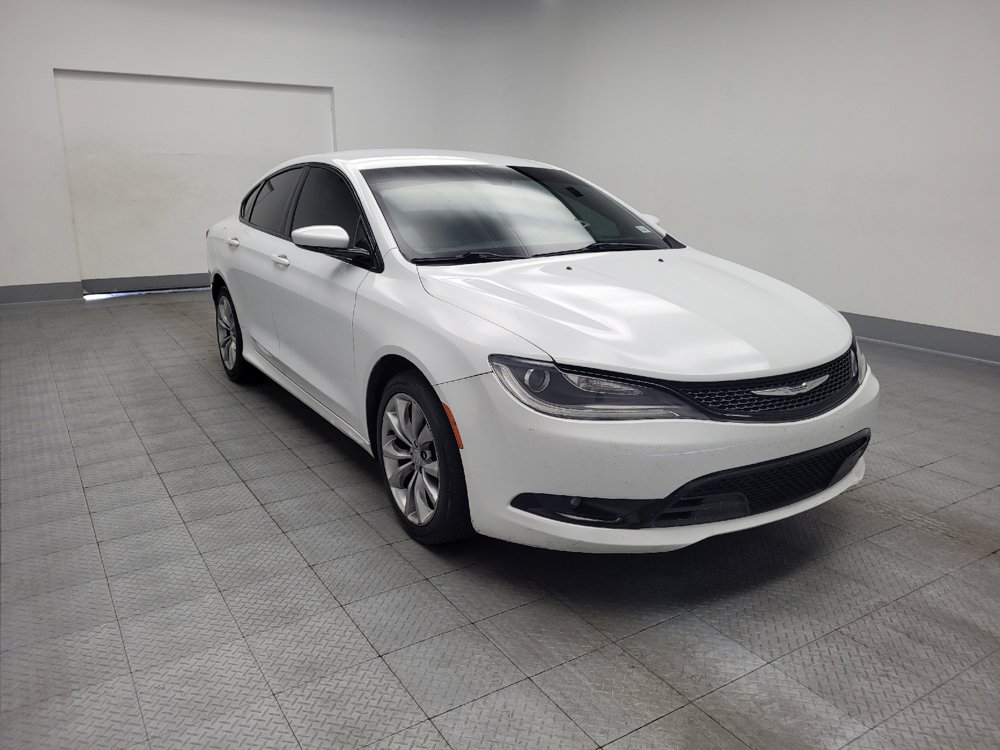Used 2015 Chrysler 200 S w/ Comfort Group FWD image 13