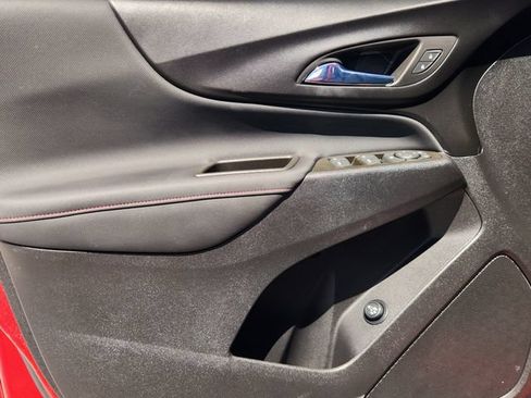 Used 2023 Chevrolet Equinox RS FWD image 22