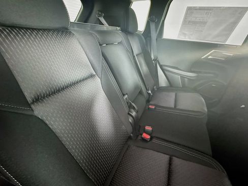 New 2026 Mitsubishi Outlander ES FWD image 26