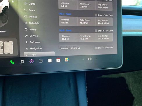 Used 2025 Tesla Model Y Performance image 13