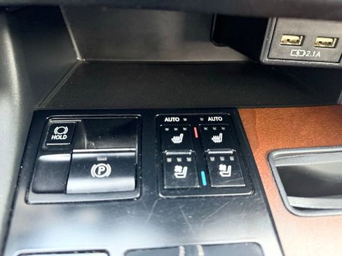 Used 2020 Lexus RX 350L FWD w/ Premium Package image 38