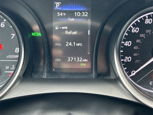 Used 2024 Toyota Camry SE image 32