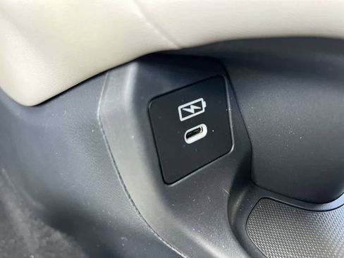 New 2026 Honda HR-V LX image 23