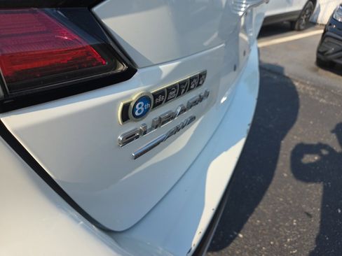 Used 2023 Subaru Outback Limited image 9