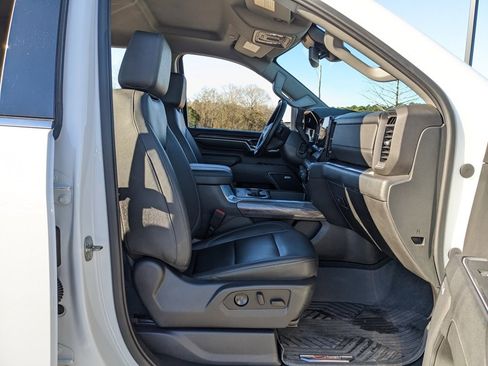 Used 2024 Chevrolet Silverado 2500 LTZ w/ LTZ Plus Package image 52