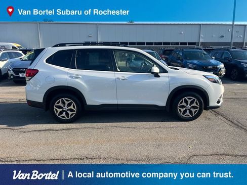 Certified 2024 Subaru Forester Premium AWD/4WD image 6