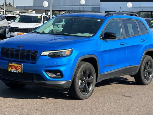 Used 2023 Jeep Cherokee Altitude Lux w/ Lux Elite Package image 8