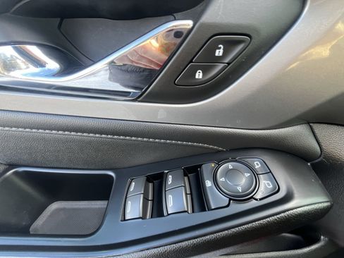 Certified 2023 Chevrolet Traverse LT image 23