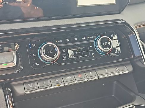New 2026 GMC Sierra 3500 AT4 w/ AT4 Premium Plus Package AWD/4WD image 25