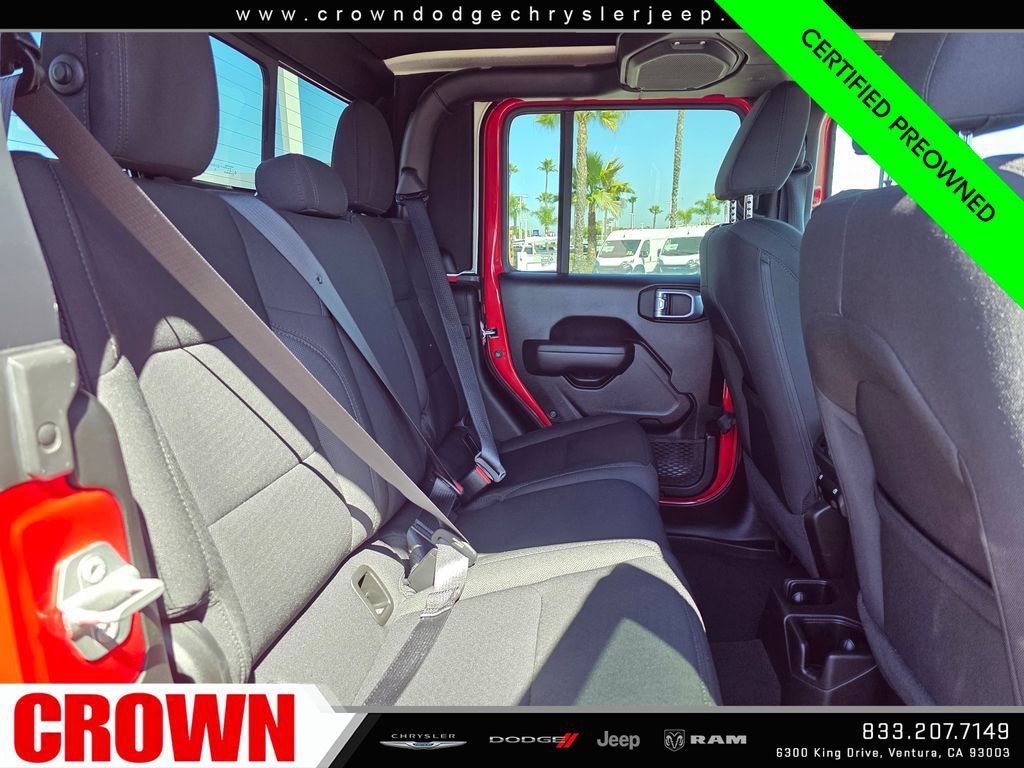 Certified 2022 Jeep Gladiator Sport AWD/4WD image 16