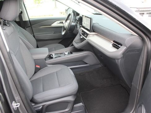 New 2026 Ford Explorer Active AWD/4WD image 14