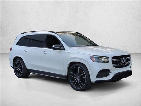 Used 2021 Mercedes-Benz GLS 580 4MATIC image 3