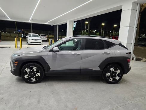 Used 2024 Hyundai Kona SEL FWD image 3
