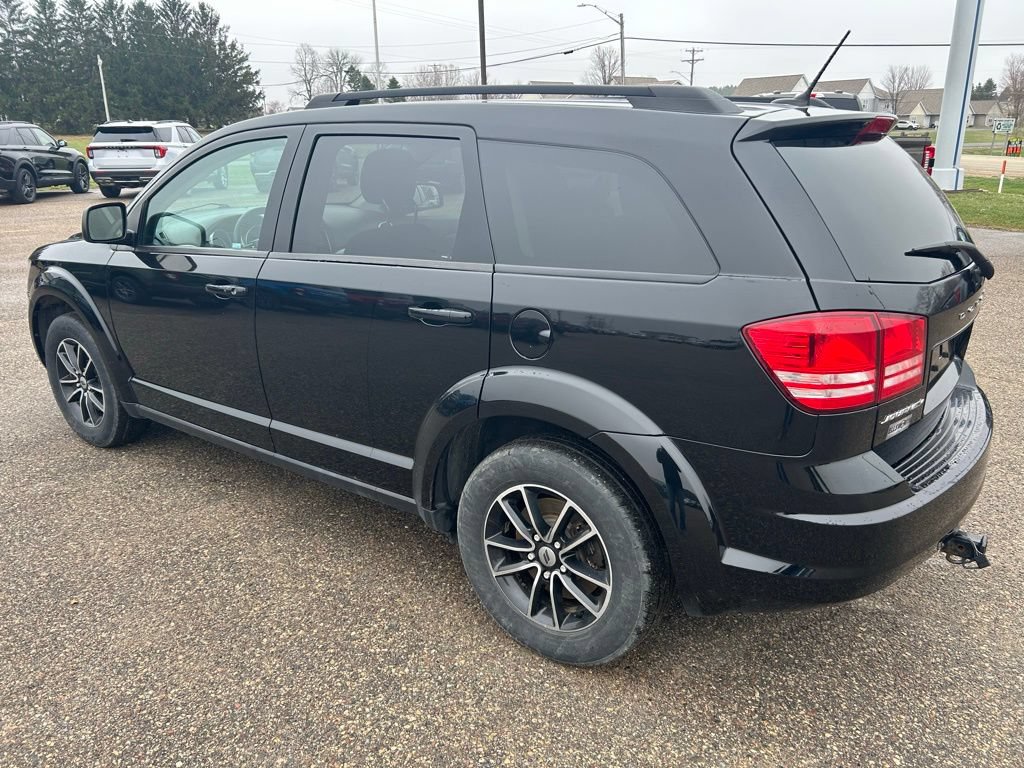 Used 2018 Dodge Journey SE w/ Blacktop Package FWD image 5