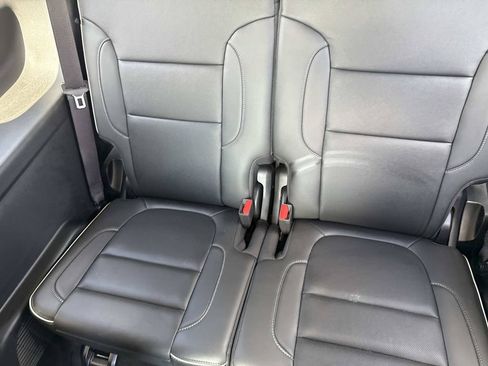 Used 2023 GMC Acadia Denali w/ Denali Ultimate Package FWD image 15