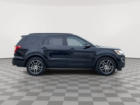 Used 2017 Ford Explorer Sport image 9