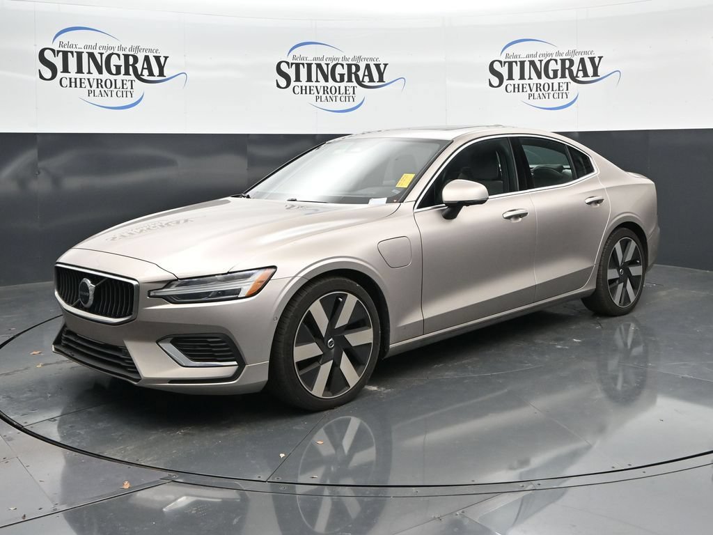Used 2023 Volvo S60 T8 Ultimate AWD/4WD image 3
