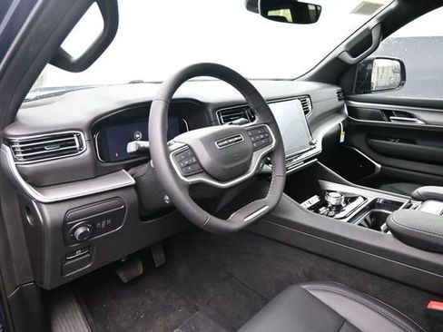 New 2026 Jeep Grand Wagoneer Limited AWD/4WD image 18