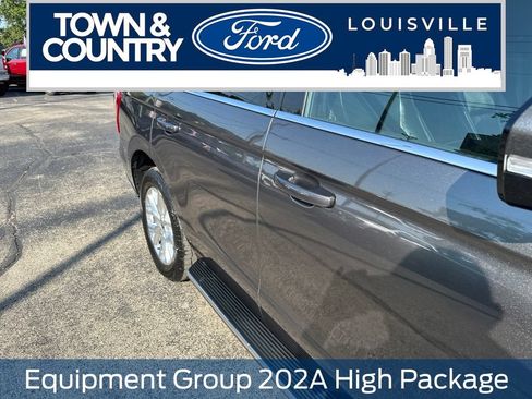 Used 2021 Ford Expedition XLT AWD/4WD image 8